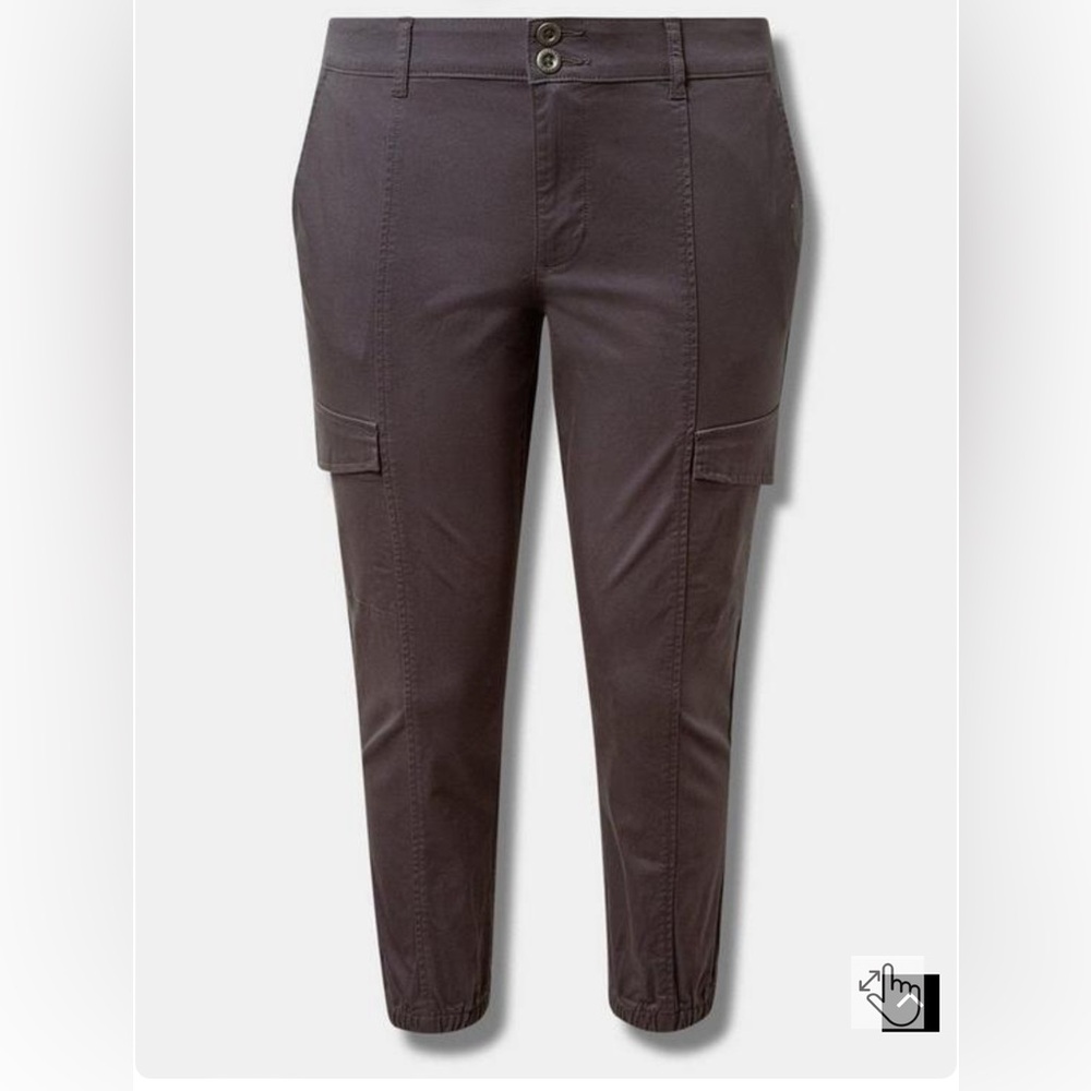 Torrid Relaxed Utility Cargo Lightweight Twill Crop Pant size 16